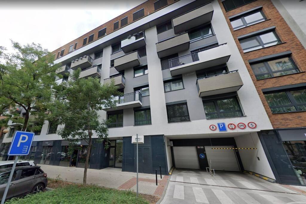 2 Room Apartment, Old City, New Building - Stein براتسيلافا المظهر الخارجي الصورة