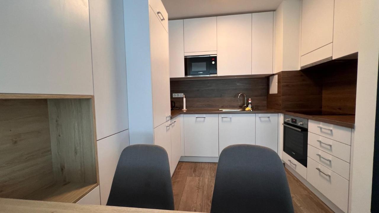 2 Room Apartment, Old City, New Building - Stein براتسيلافا المظهر الخارجي الصورة