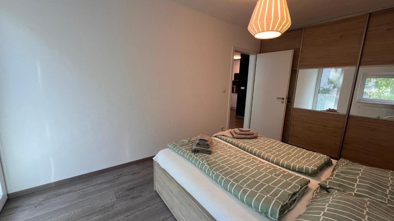 2 Room Apartment, Old City, New Building - Stein براتسيلافا المظهر الخارجي الصورة